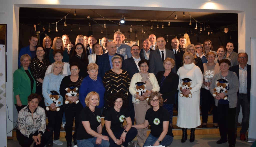 Wspólne zdjęcie z Sołtysami i gośćmi