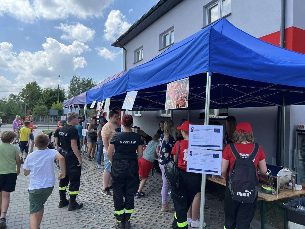 Osoby podczas piknniku