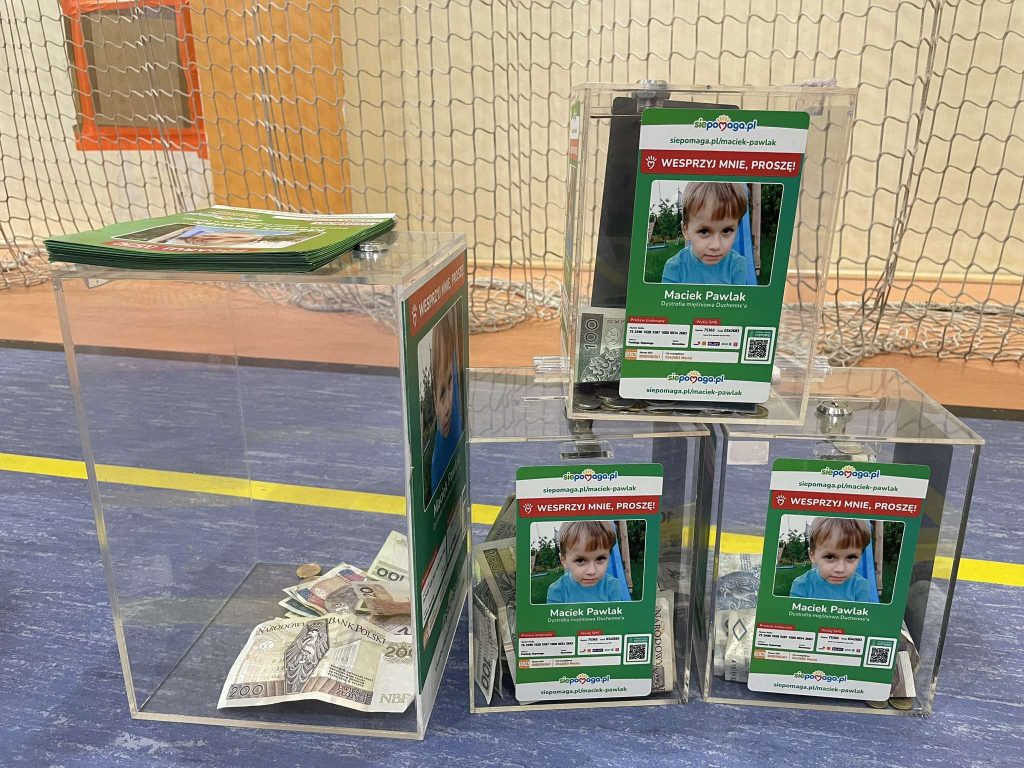 Puszki do zbierania datków