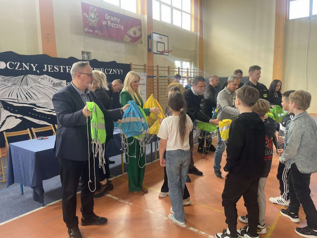 uczestnicy otrzymują upominki