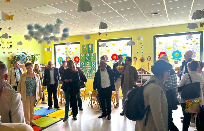 4.Delegacja z austri ogląda Sale w Przedszkolu