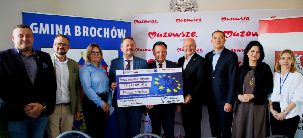 Podpisanie umowy - ścieżki rowerowe