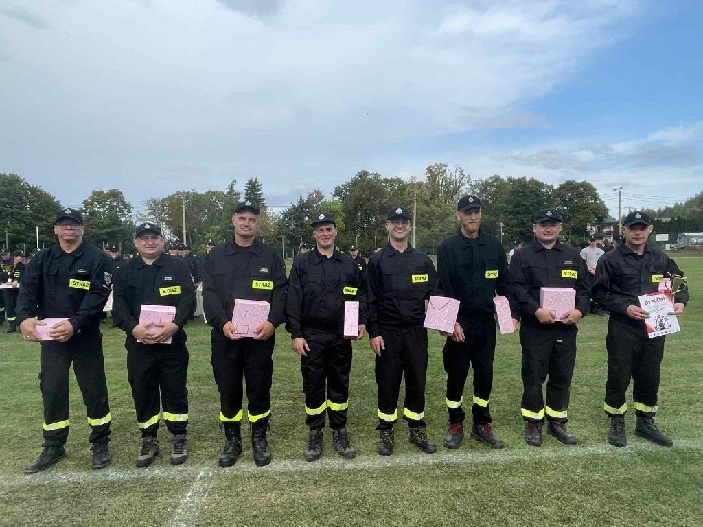 Druzyna OSP Radziejowice.jpg