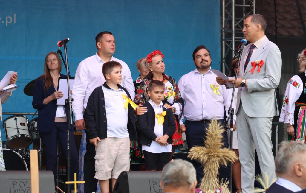 Radziejowice_ Święto Chleba_konkurs na dekoracje dożynkową