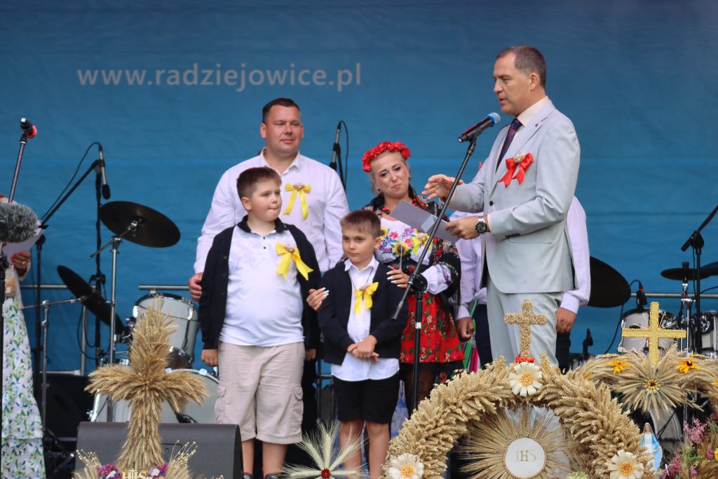 Święto Chleba 2025 Radziejowice dekoracja dożynkowa Konkurs
