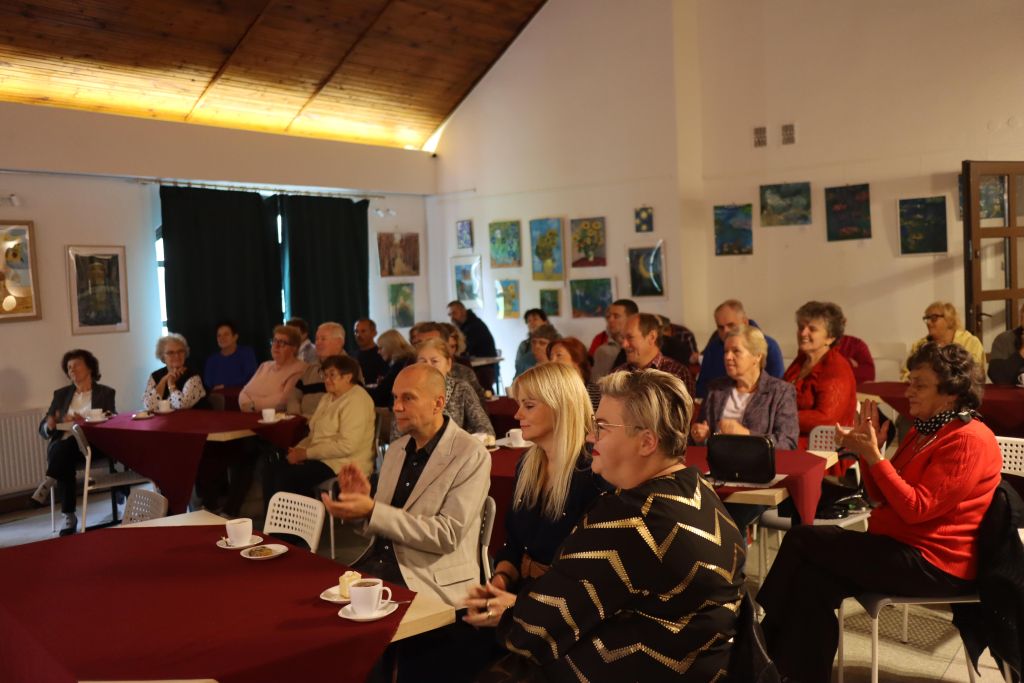 Inauguracja UTW_ Radziejowice Powozownia-min