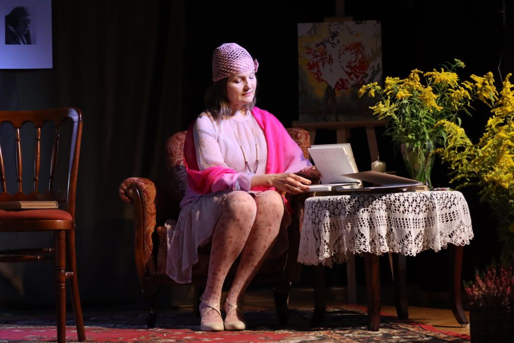 Radziejowice Spektakl „O pocałunku, który jest w niebie”Grupa Teatralna Trzeci Dzwonek-min