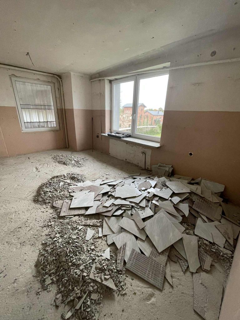 Remont pomieszczeń gospodarczych w strażnicy OSP Radziejowice