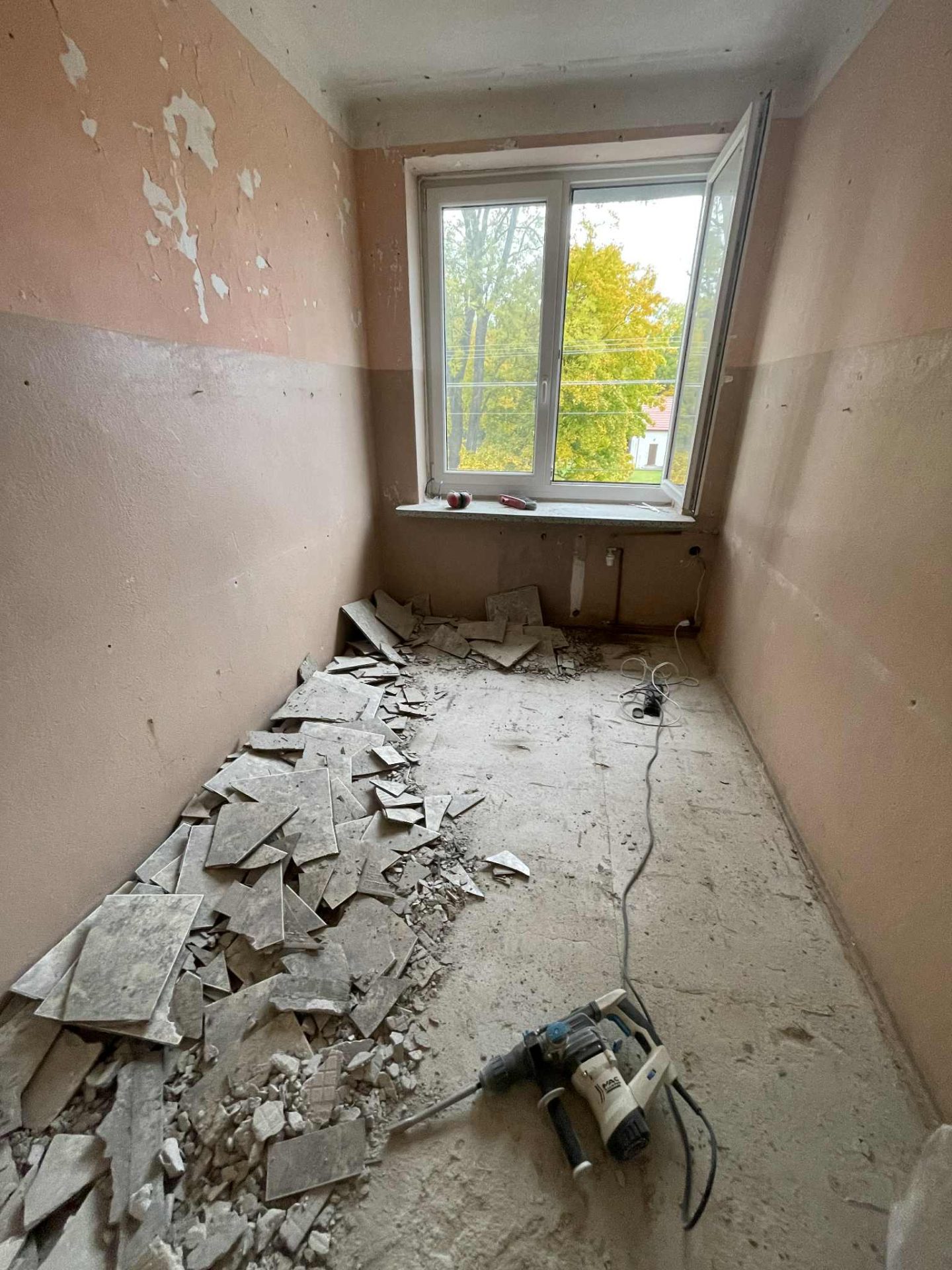 Remont pomieszczeń gospodarczych w strażnicy OSP Radziejowice