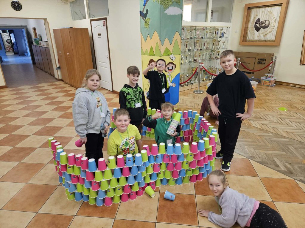 Półkolonie w gminie. Zabawy świetlicowe.