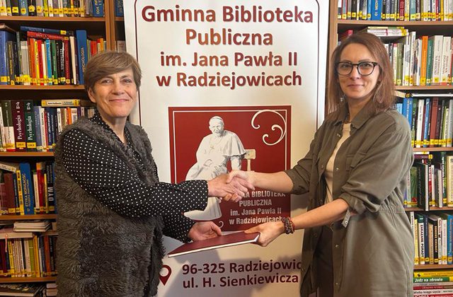 Zdjęcie kobiet. Dyrektor Biblioteki,