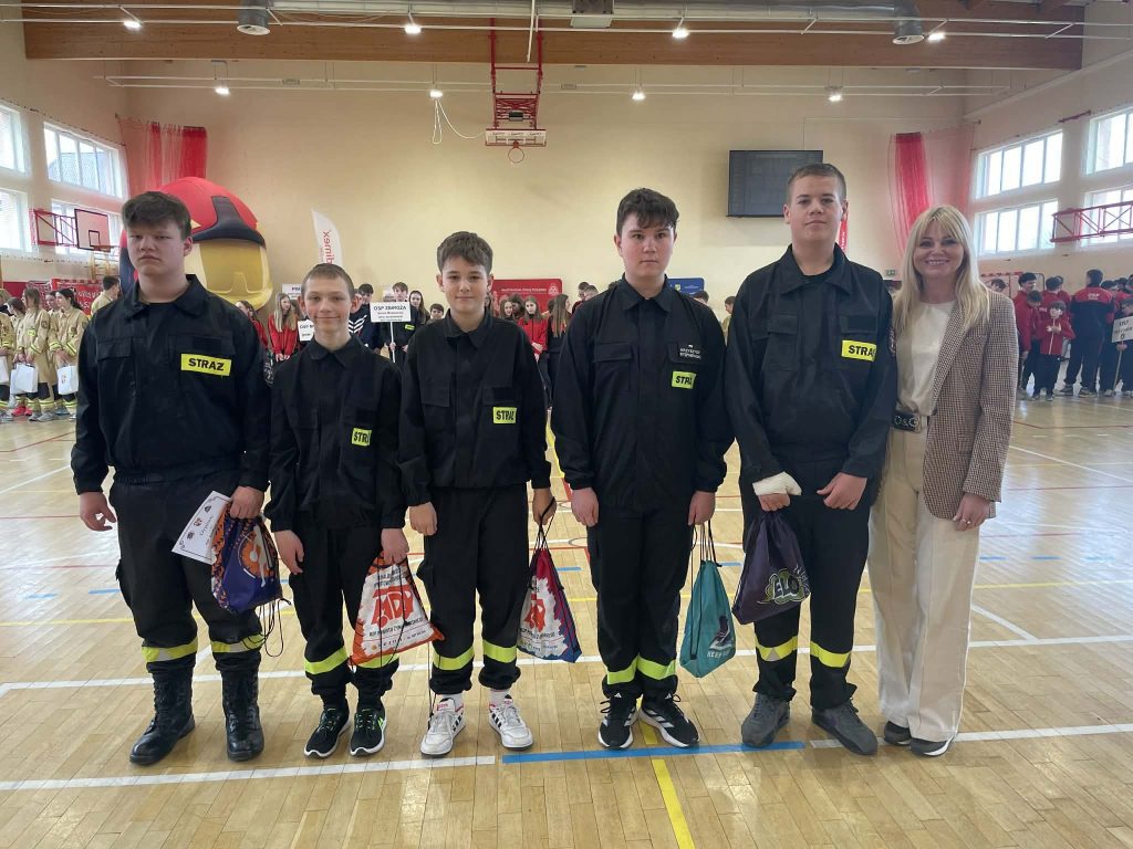 Zdjęcie MDP z nagrodami