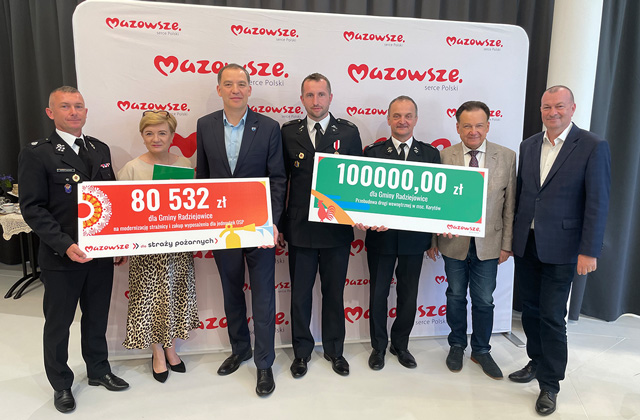 Zdjecie wspólne włodarzy